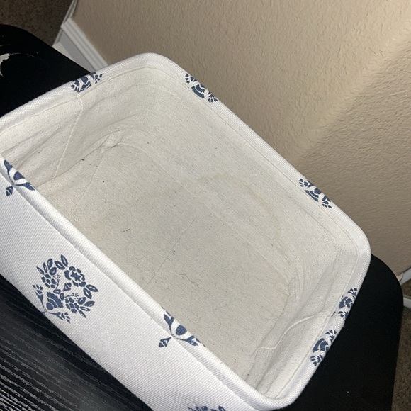 Storage bin - Picture 2 of 3